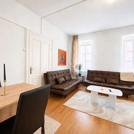Apartment Kaiserlich Wohnen Zentral Und Am Fluss